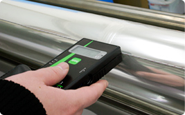 �Ód�C�h�~���[�v�̎��t���́A�i�R�[�e�B���O����Ă��Ȃ��j���������Ɍ��т��邾���ł��B�ʐ^�ł́A�ѓd�̂ɐڂ���悤�ɐݒu���邱�ƂŁA���d���ʂ����߂Ă��܂��B