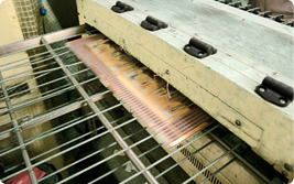 �Ód�C�h�~���[�v�̎��t���́A�i�R�[�e�B���O����Ă��Ȃ��j���������Ɍ��т��邾���ł��B�ʐ^�ł́A�ѓd�̂ɐڂ���悤�ɐݒu���邱�ƂŁA���d���ʂ����߂Ă��܂��B